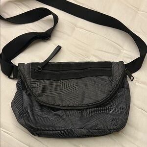 Lululemon black crossbody bag